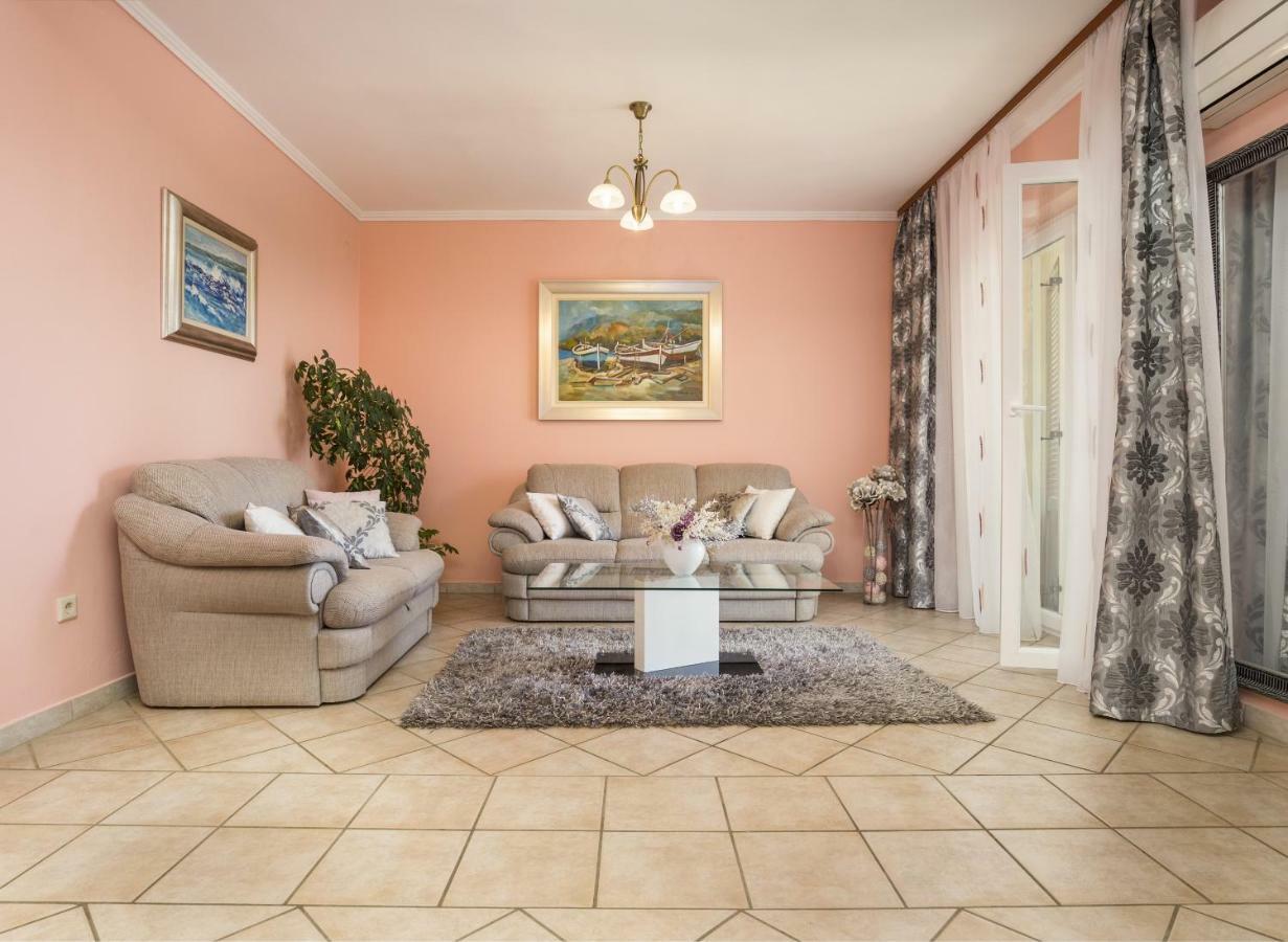 Apartments Ragusa โรวีน ภายนอก รูปภาพ